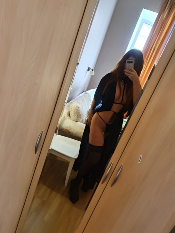 Алиса привлекательная девушка из  цена от 2500 руб