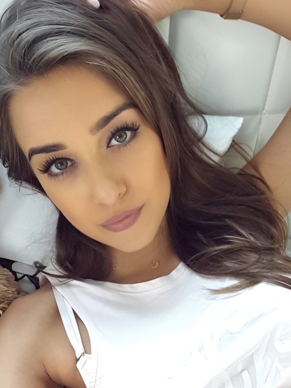 Мелисса привлекательная девушка из  цена от 1500 руб