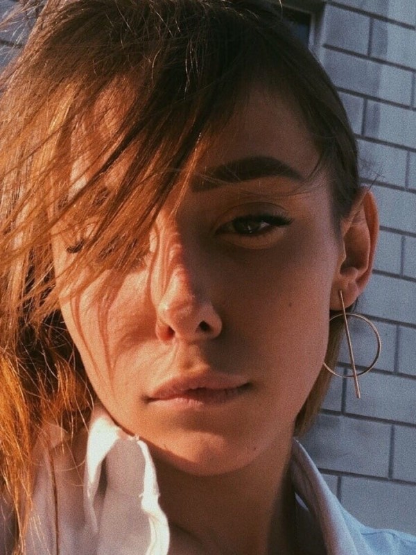 Надя привлекательная девушка из  цена от 3000 руб