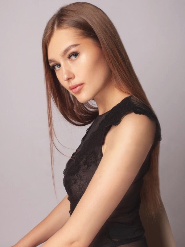 Аня привлекательная девушка из  цена от 3500 руб