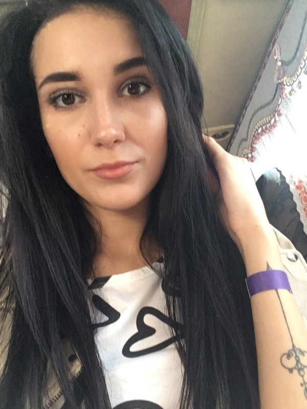 Эмилия привлекательная девушка из  цена от 3000 руб